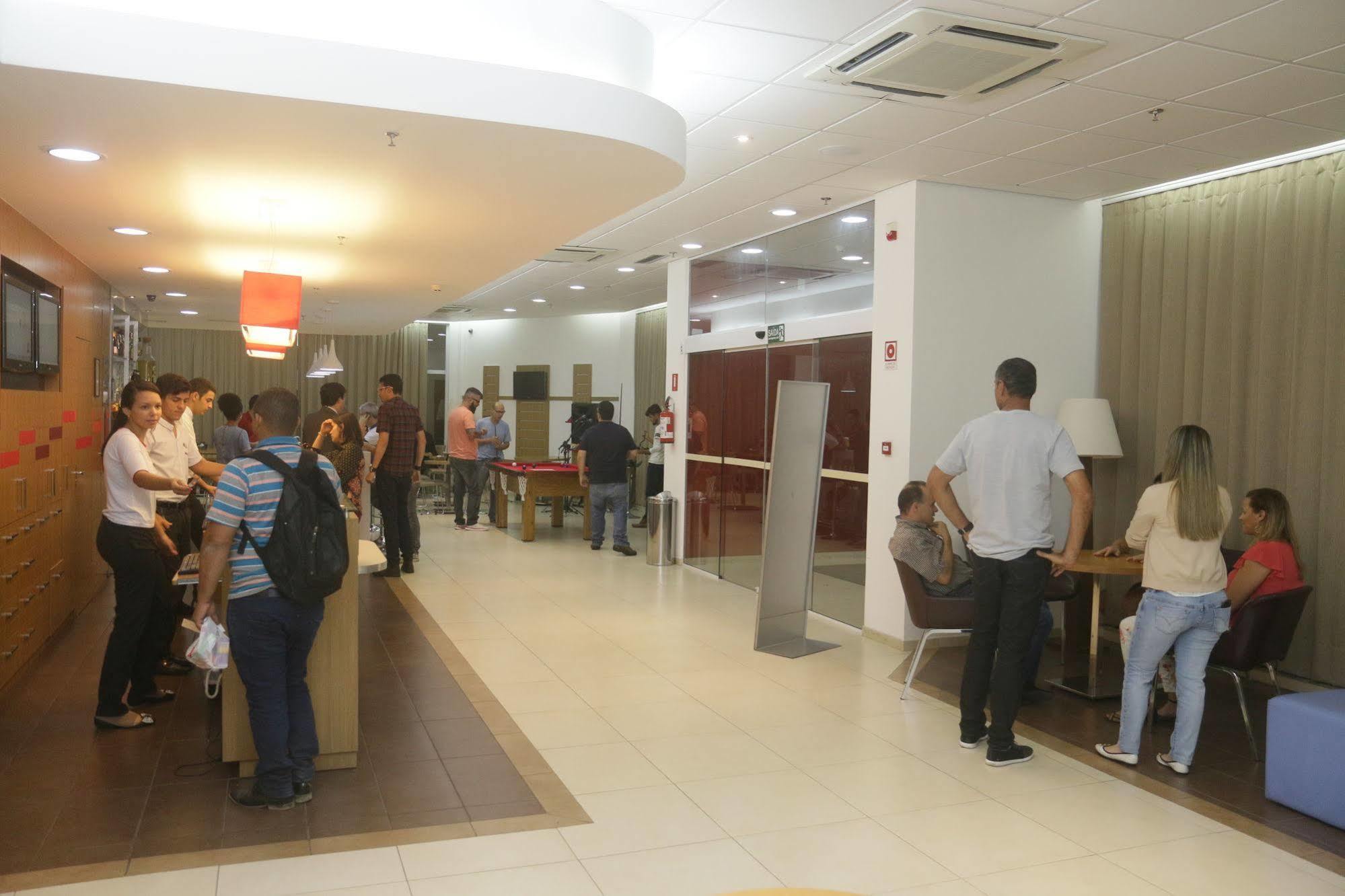 Ibis Feira De Santana Hotell Exteriör bild