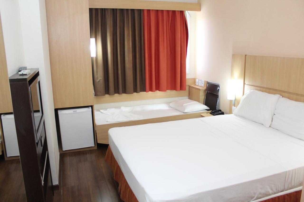 Ibis Feira De Santana Hotell Exteriör bild